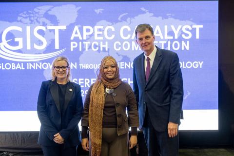 An E-Payment Startup Wins First Place at GIST APEC Pitch Competiton in Chile